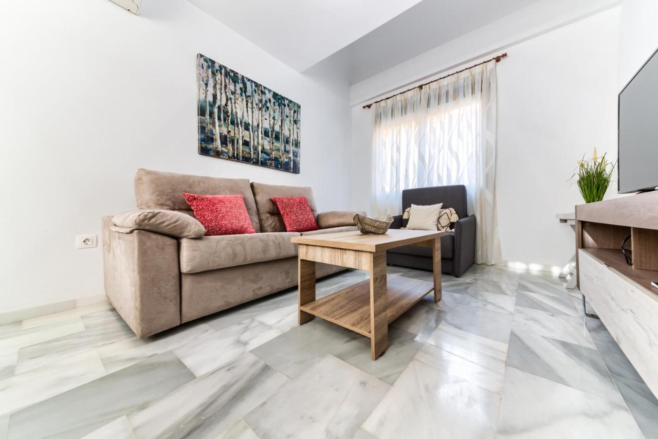 Holidays2Malaga Salitre Cerca Estacion Ave & Fibra Wifi Luaran gambar