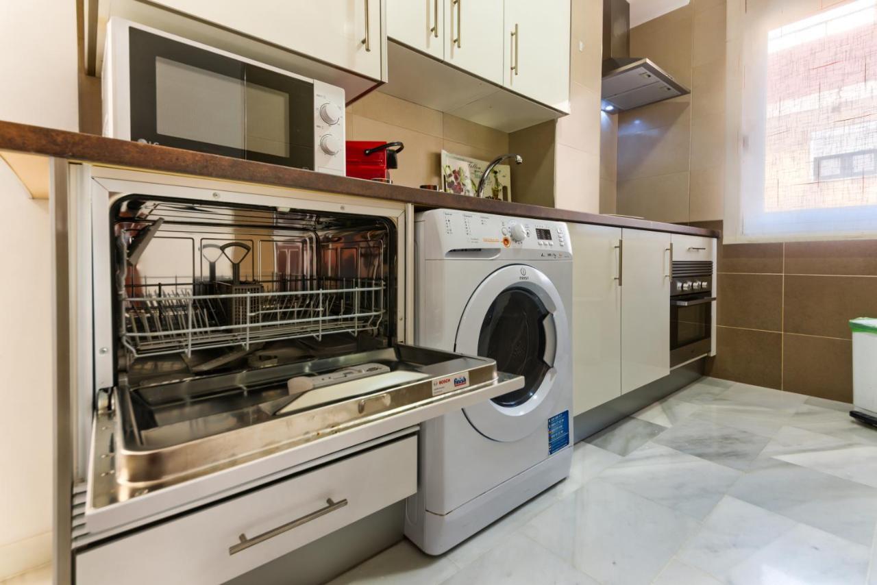 Holidays2Malaga Salitre Cerca Estacion Ave & Fibra Wifi Luaran gambar